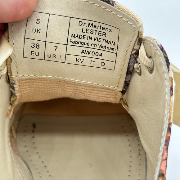 DR. MARTENS Lester Beige Wild Rose Floral Canvas Oxford - Picture 6 of 8
